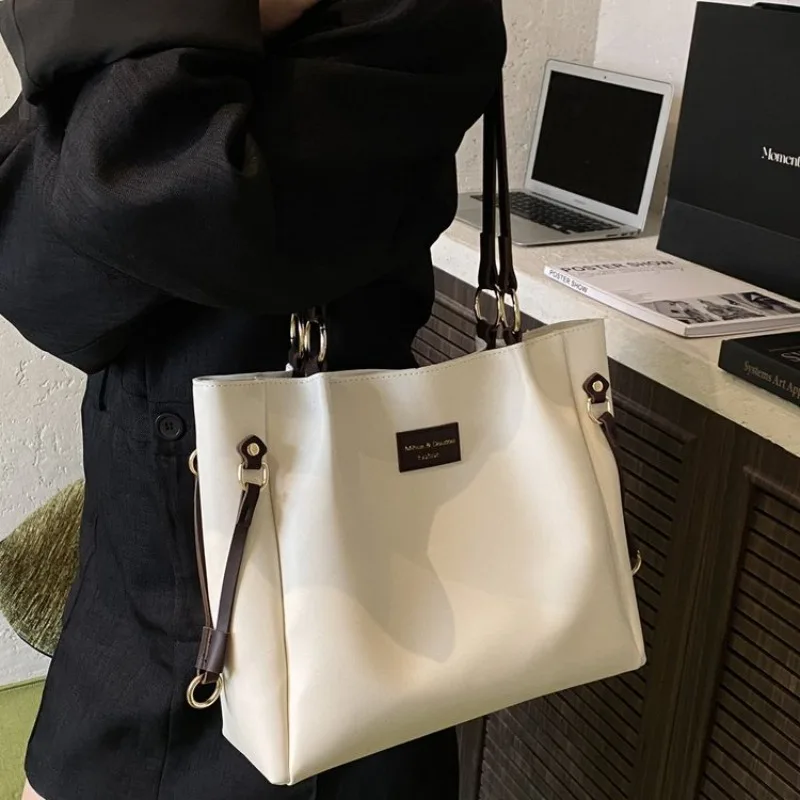 

Diaper Bag Luxury Minimalist Crossbody Handbag Elegant Leather Designer Tote For Women Stylish Original Vintage Purse