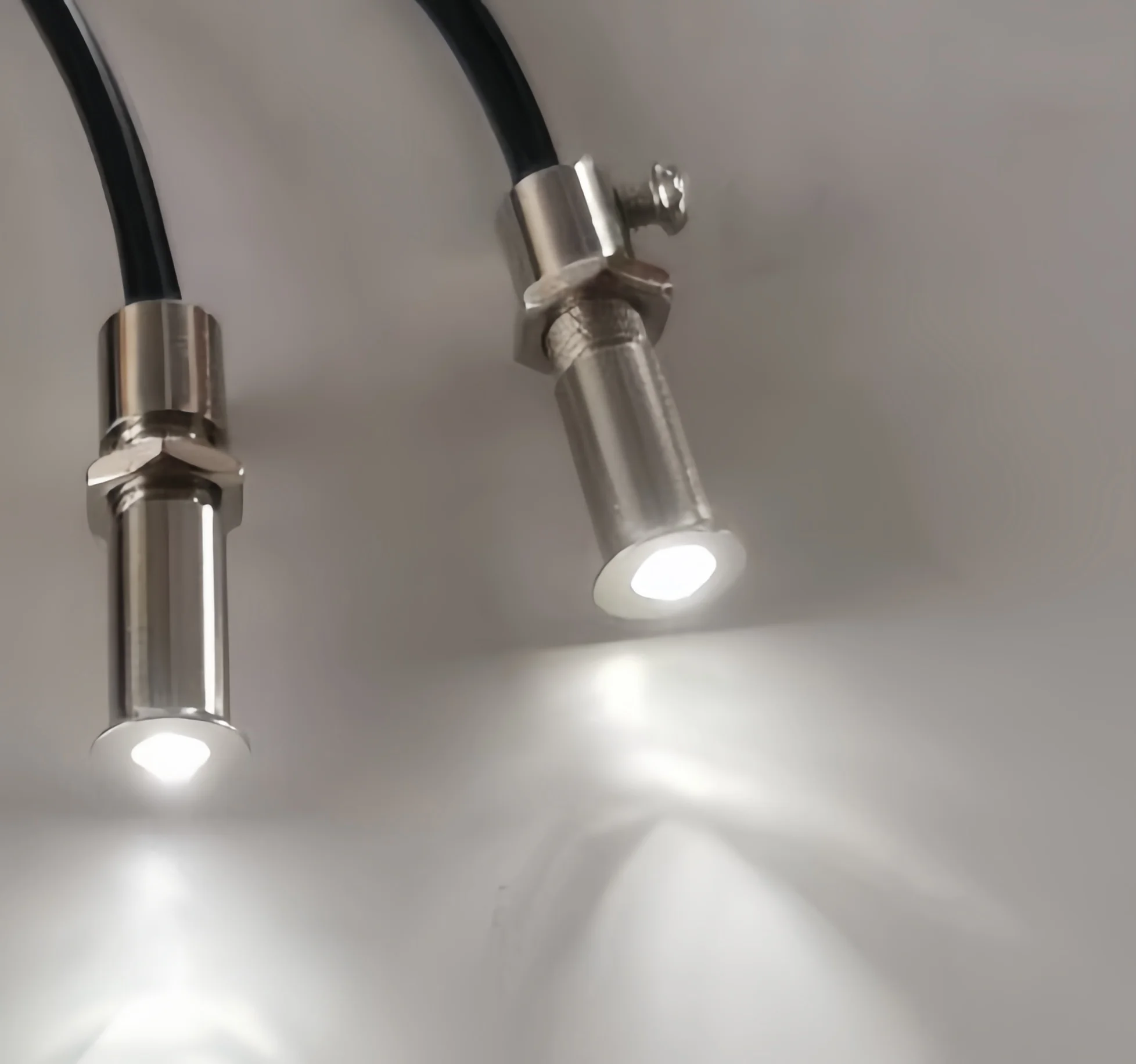 

Metal End Fitting Fixture taillight pieces w/side screw lock black Fiber Optic Light cable Underground Corridor Pool Star Lights