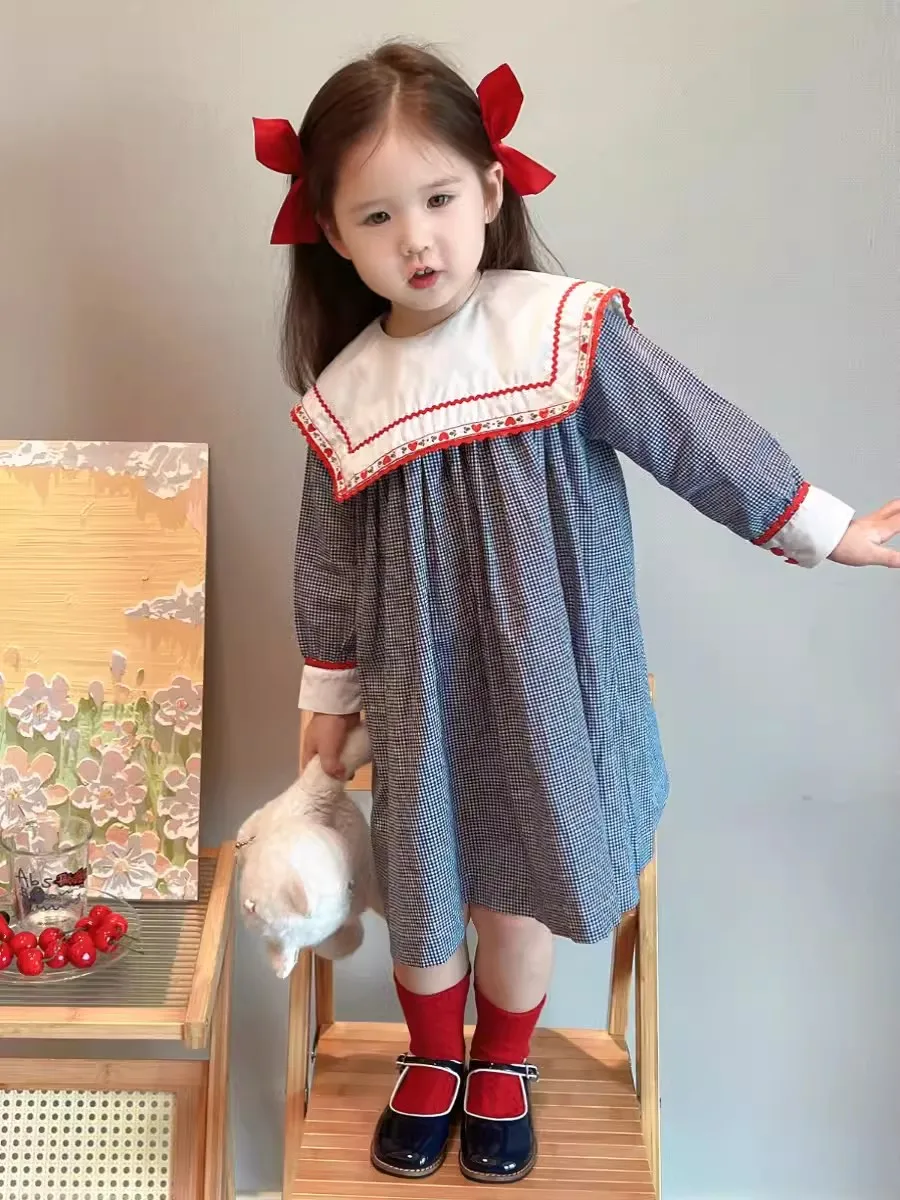 Vintage Dress for Girls Kid Boutique Embroidery Princess Dresses Square Collar Plaid Girl Children Smocking Baby Clothes Frock