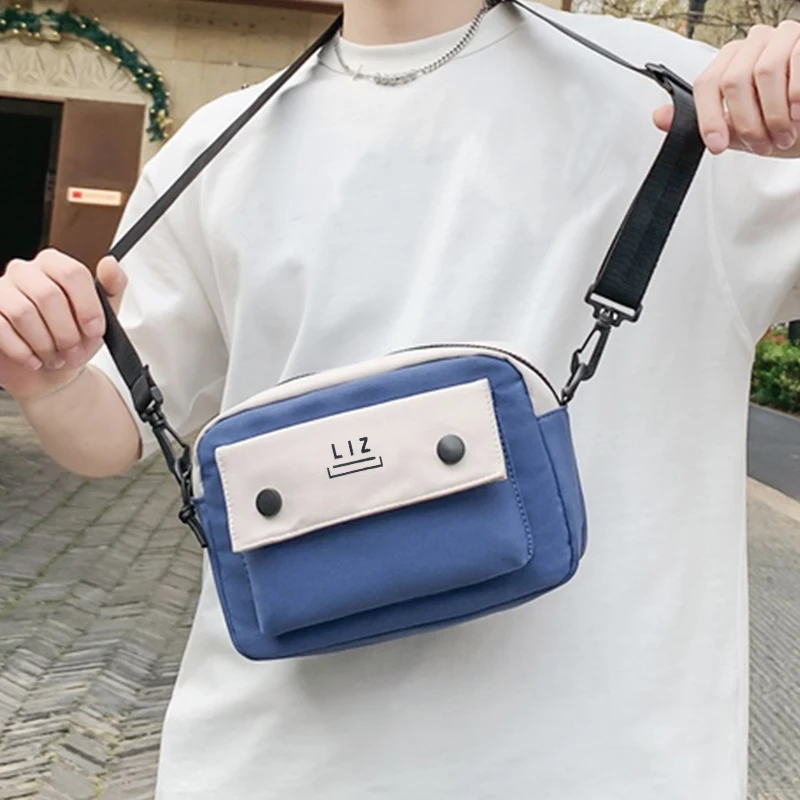 

Нейтральная сумка через плечо для мужчин и женщин из вельвет с слегка мультяшным дизайном, подходящая для путешествий и бизнеса.