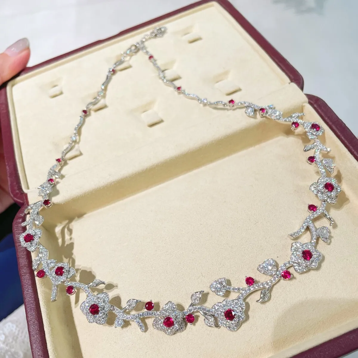925 Sterling Silver Gold-plated Pigeon Blood Gemstone Handcrafted Rose Camellia Flower Profusion Red Corundum Dinner Necklace