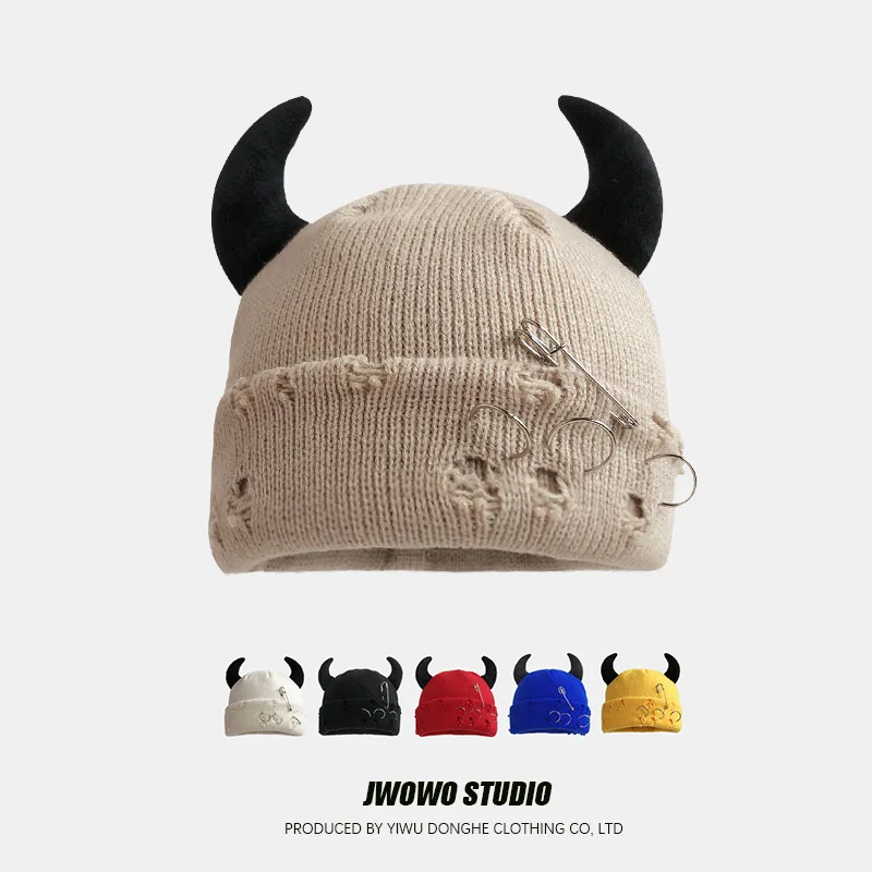 

Unisex Knitted Beanie With Devil Horns Halloween Distressed Skull Cap Hip Hop Winter Warm Yarn Hat For Men Women