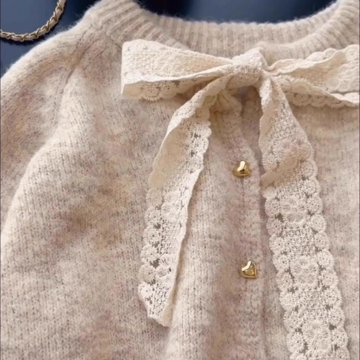 

2025 New Autumn and Winter Idle Style Knitted Outerwear Design Cardigan Women