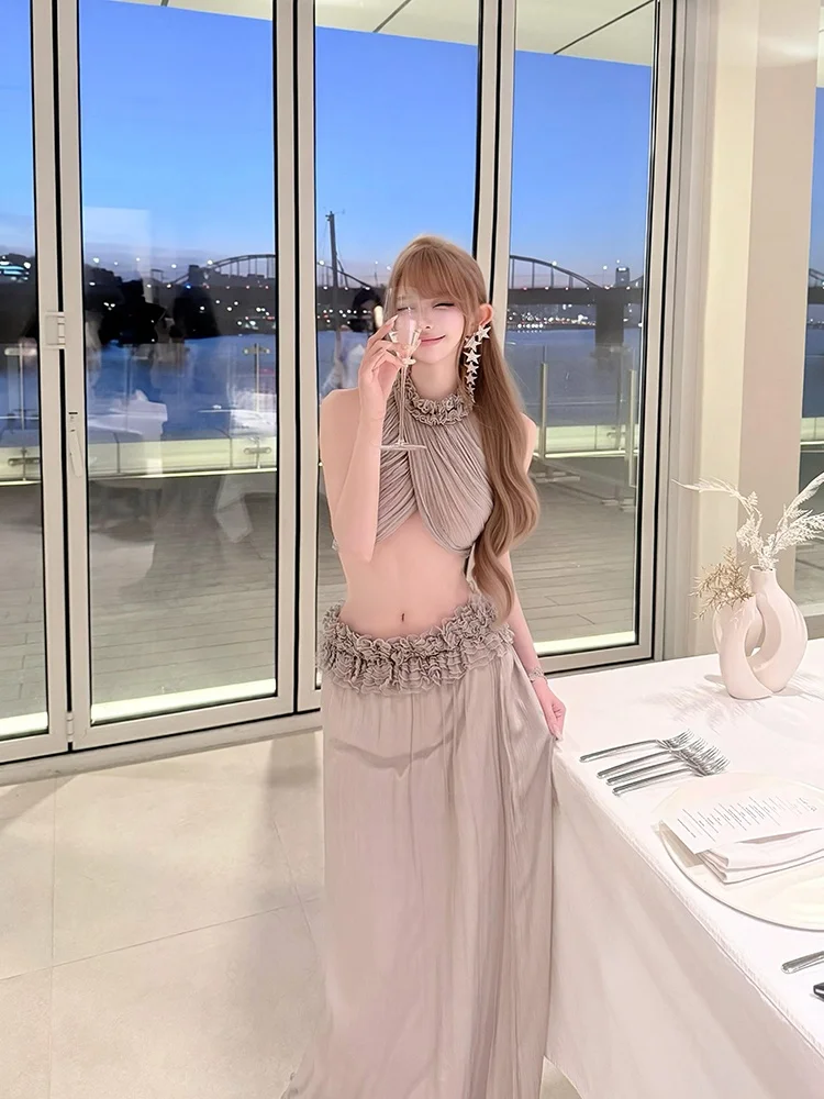 

Vacation Set Women Elegant Pure Desire Sexy Cross Hanging Neck Collar Top Half-length Skirt Two-piece Set Floral Lace Hemline