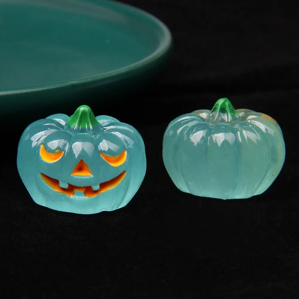 8szt Halloween Luminous Pumpkin Figures Mini Resin Pumpkin Ornaments Party Accessories Micro Landscape Miniatures