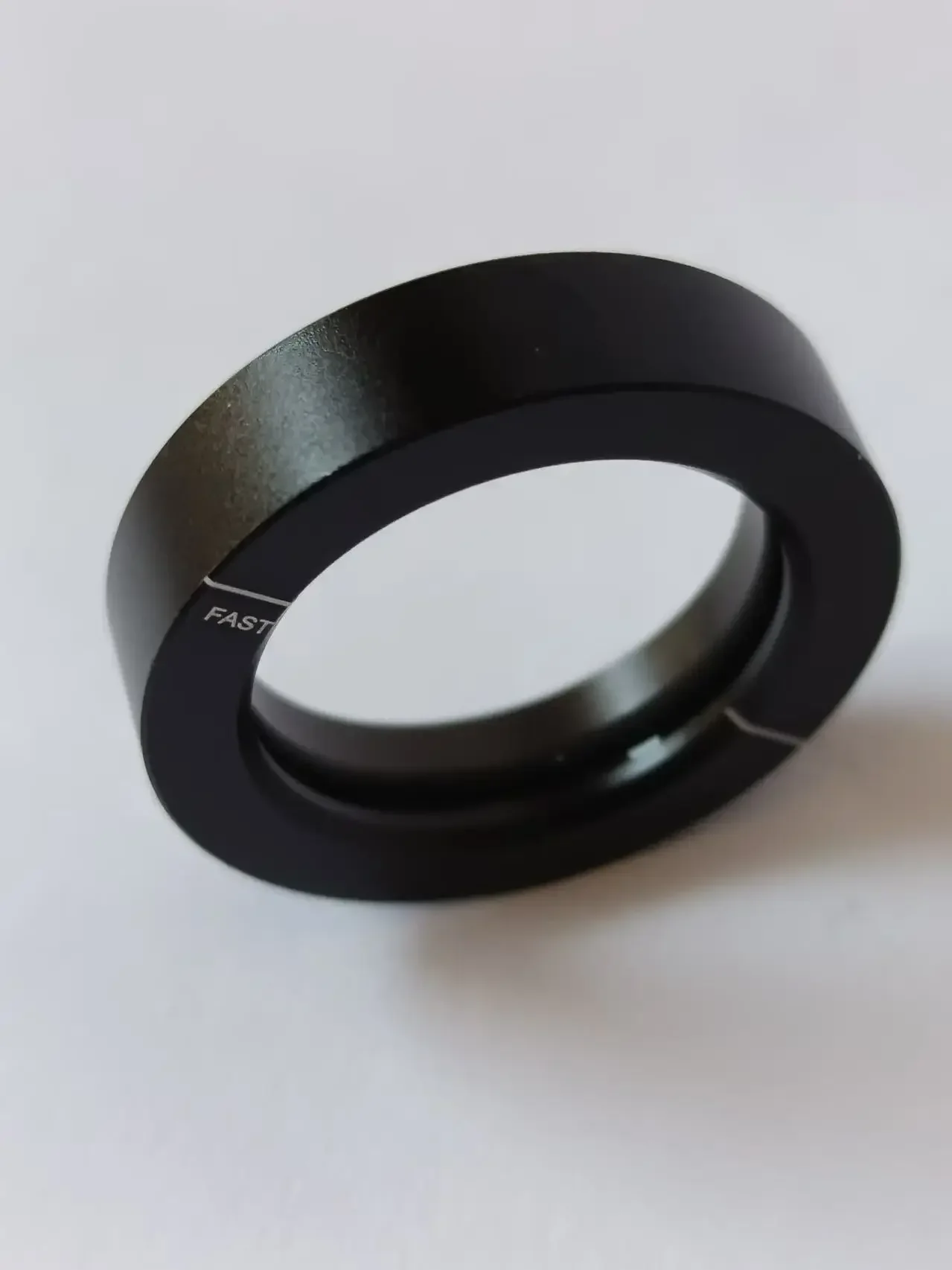 High Power Air Spaced Zero Order Achromatic Waveplate Optical Element for 900-2100NM Wide Infrared Wavelength Customizable