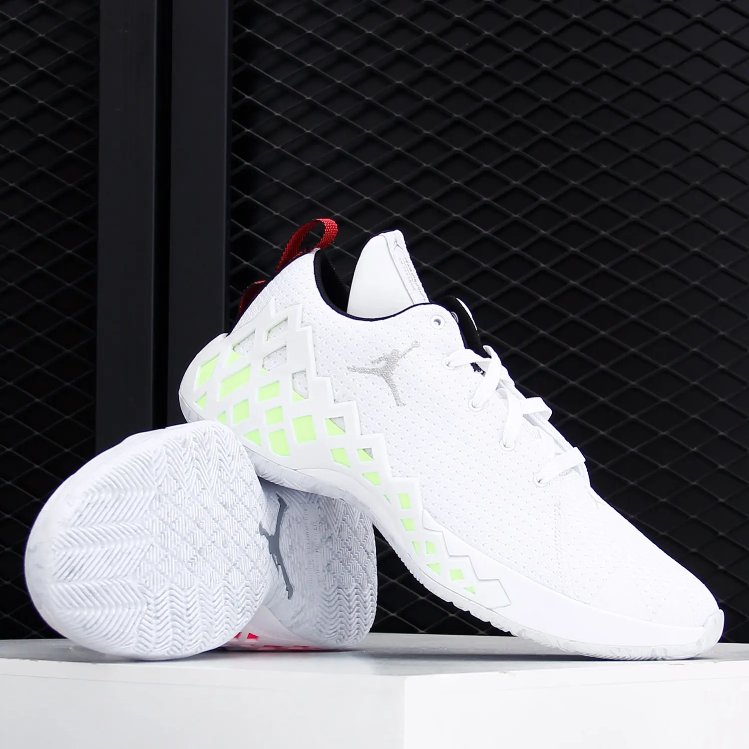 

Новые мужские баскетбольные кроссовки Nike Authentic JORDAN с спортивной подушкой CI1209-101