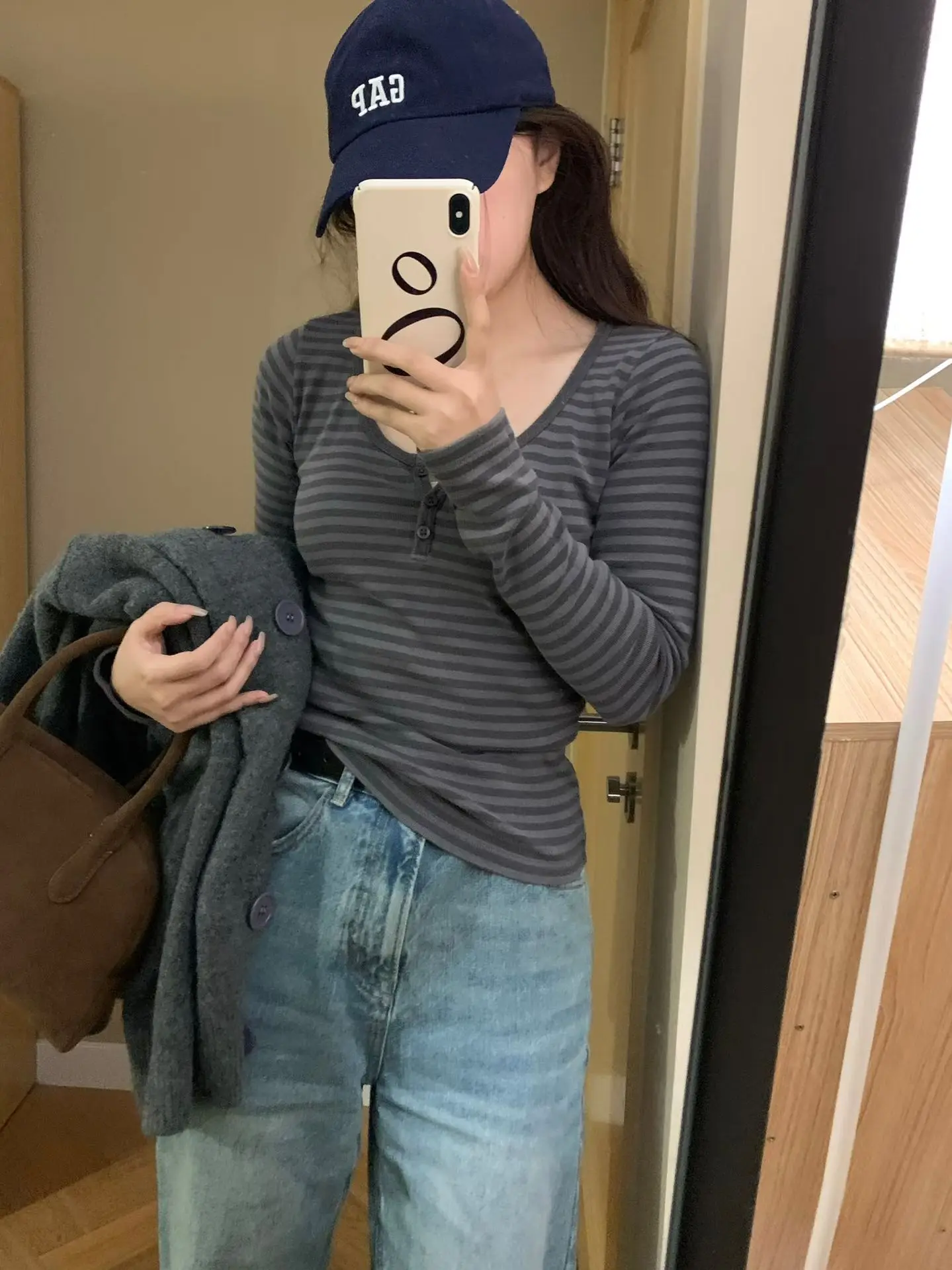 Three Buttons Stripes Long Sleeve T-shirts Women Autumn Soft Cotton O-Neck Vintage Top Female Vintage Y2k Streetwear Tees 2023
