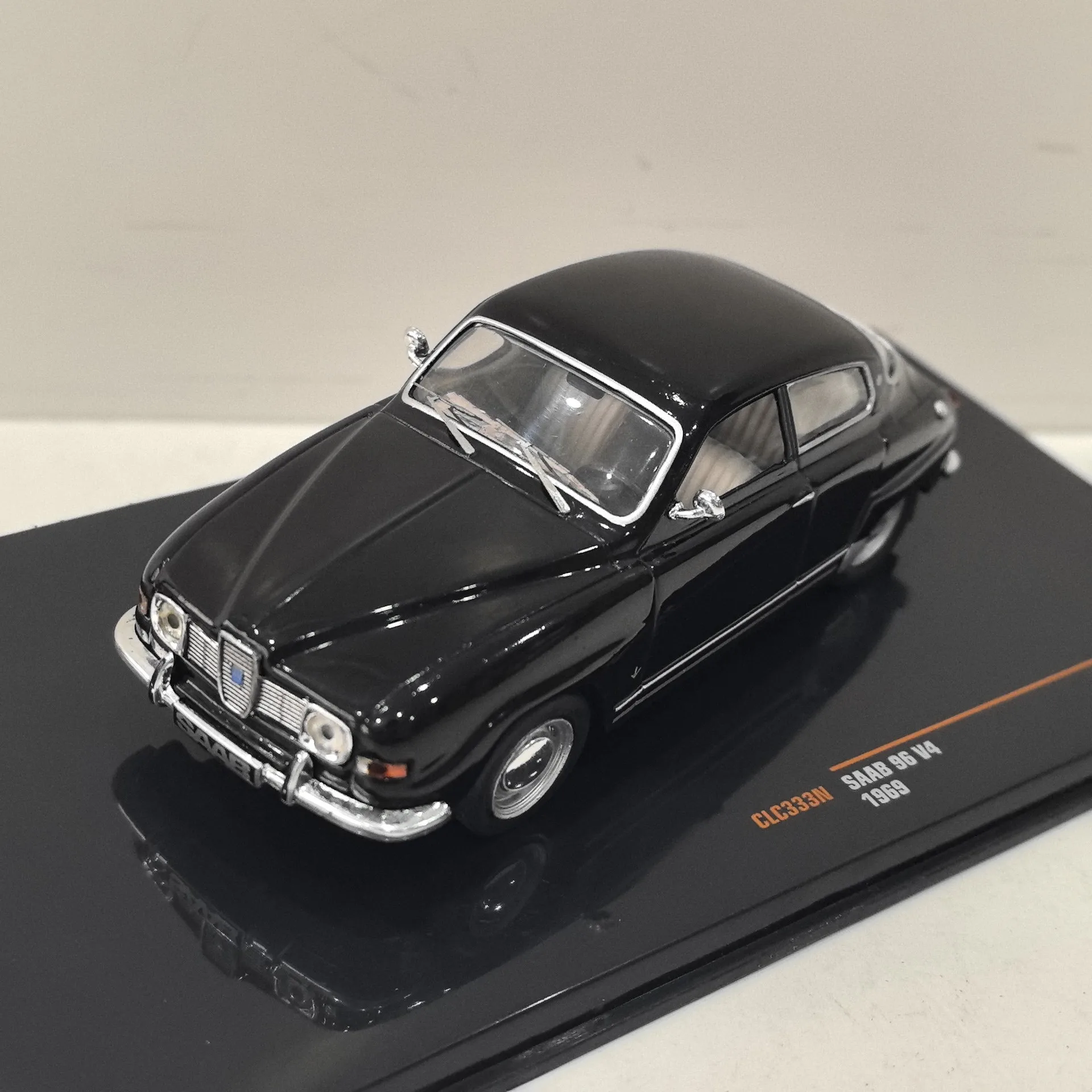 

Литой под давлением IXO масштаб 1/33, SAAB 96 V4 1969, модель автомобиля из сплава, Коллекционная игрушка, подарок, сувенир, демонстрационный орнамент
