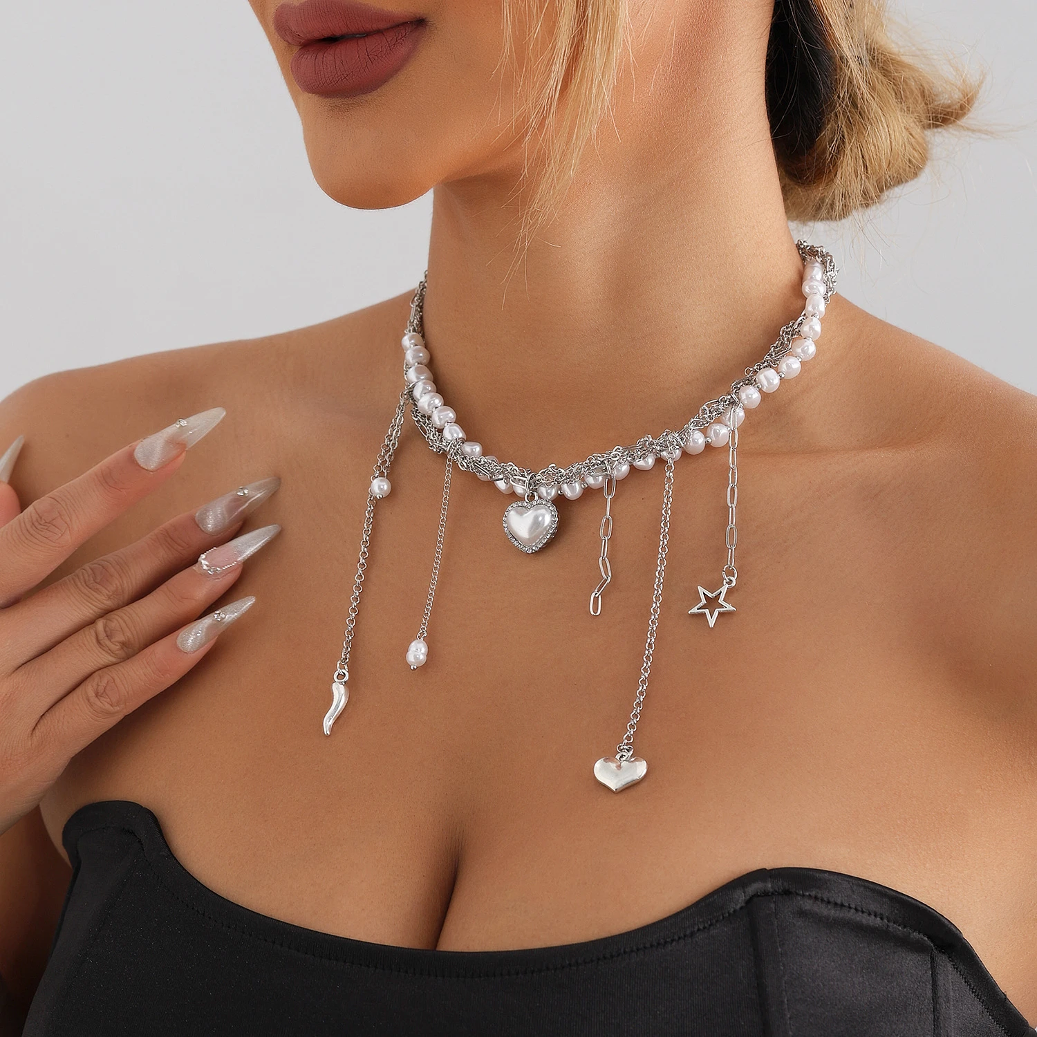

WAKA Layered Pearl Choker Necklace with Heart Star Tassel Chain Bohemian Statement Jewelry for Women Party Daily Accessory