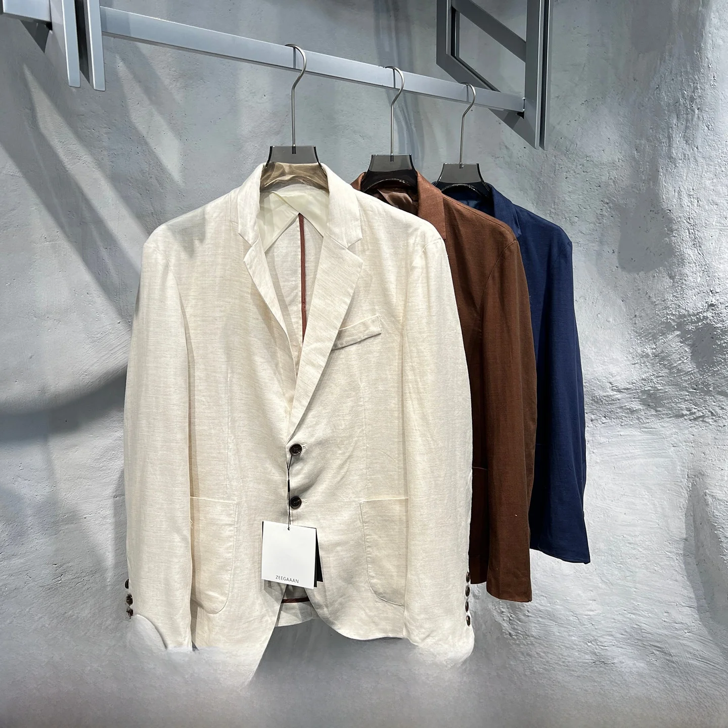 

Italian Luxury Men's Lightweight Suit Autumn New Arrival Stand Fit Busin Casual Long Sve Pure Color Two Button Suit