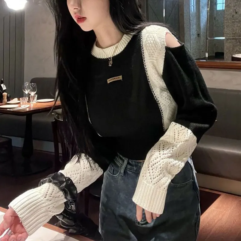 Patchwork Contrasting Colors Sweaters Female Clothing Fashion Off Shoulder Autumn Winter Slim Korean Round Neck Knitted Jumpers