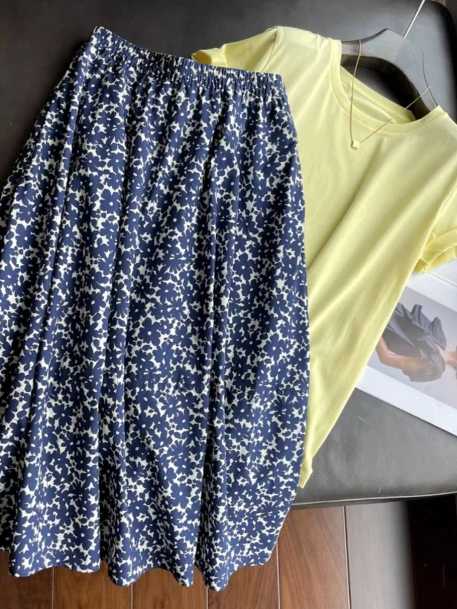 Blauer Blumen-A-Linien-Rock für Damen, Frühling und Herbst, dünn, neu, breite Hüfte, geeignet für Birnen-Körper-Affen-Rock mit hoher Taille