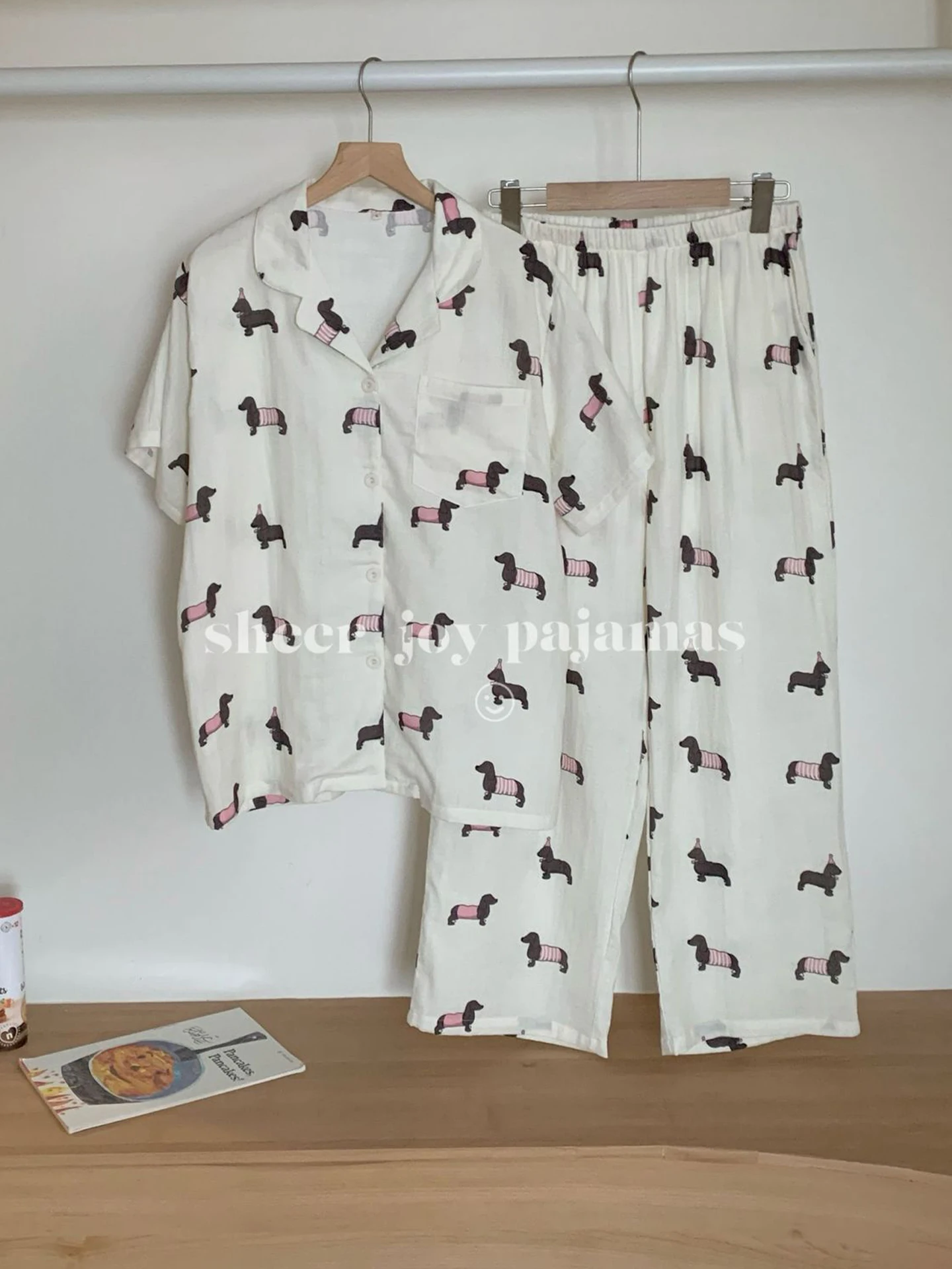 

Spring Summer Cotton Women's Pajamas Cute Dachshund Sausage Teckel Two Pieces Short Sleeve Top Pants Trousers Sleepwear 58902