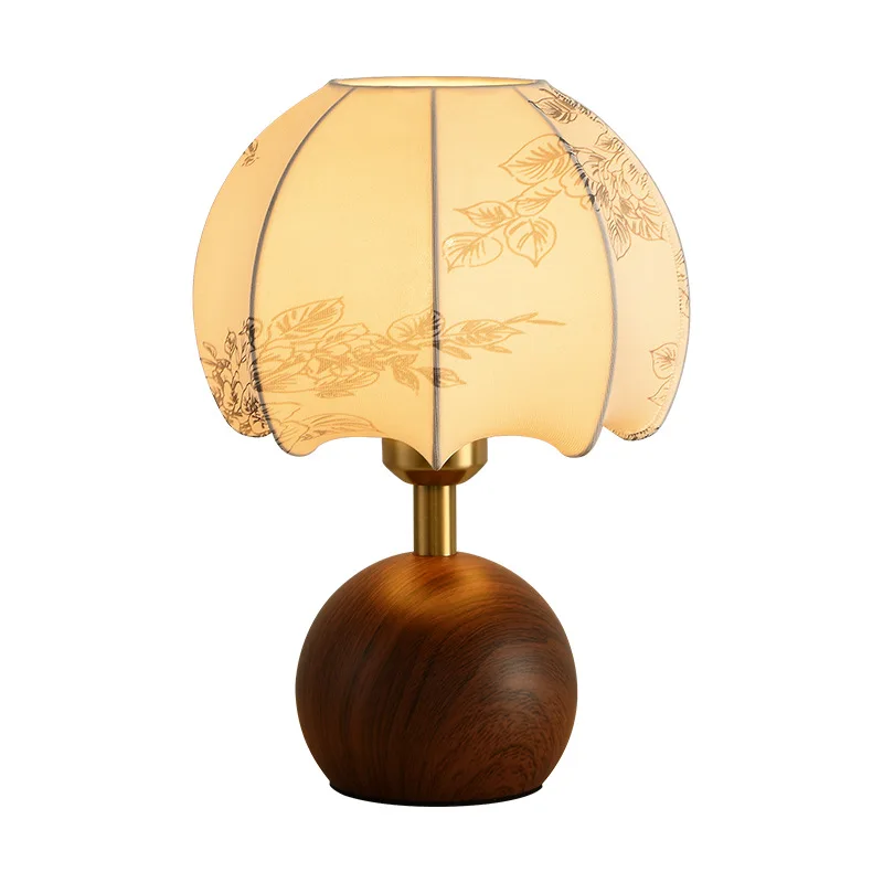 

Table lamp 2025 new retro living room study decorative lamp minimalist creative homestay atmosphere bedroom bedside lamp
