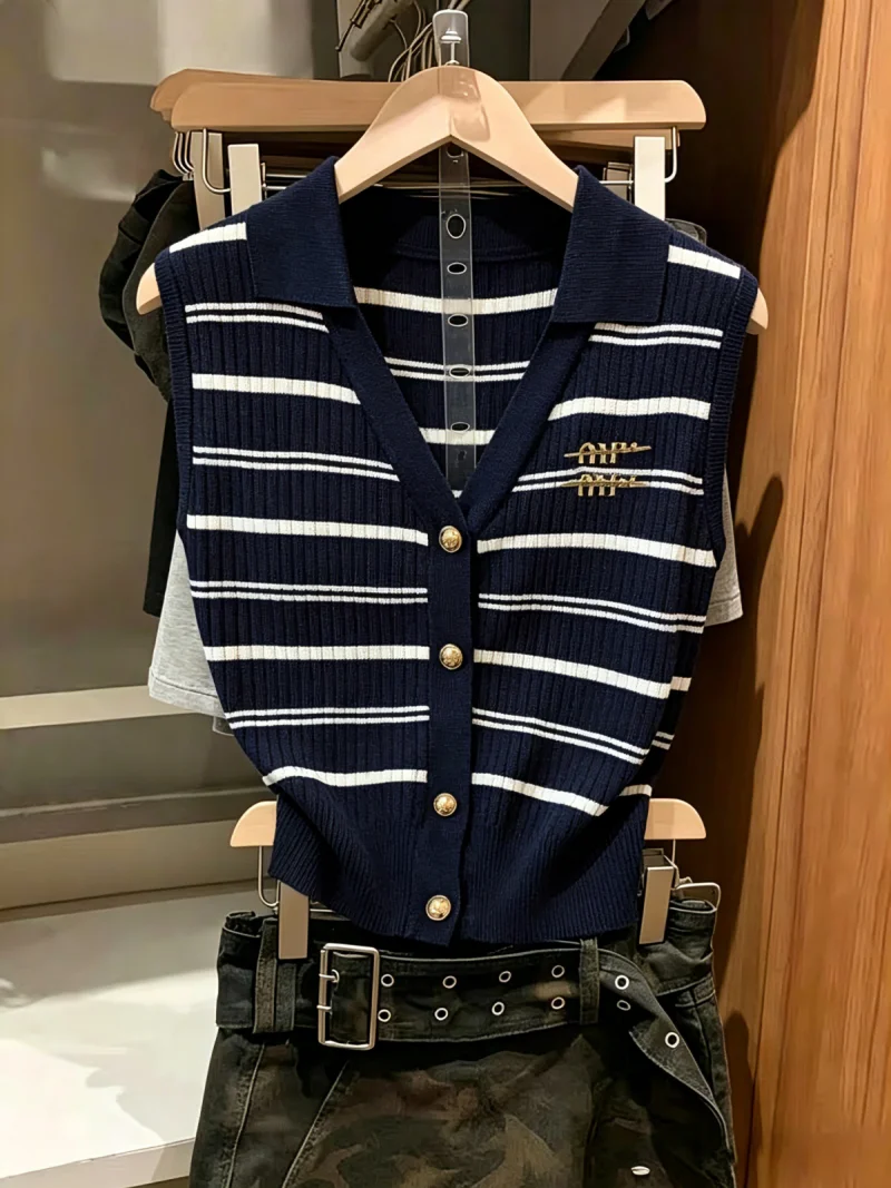 Slimming Stripe Knitted Vest Women's Summer High-End Feeling Self-Kept Style Outerwear Top Button Detail V-Neck No Sleeve