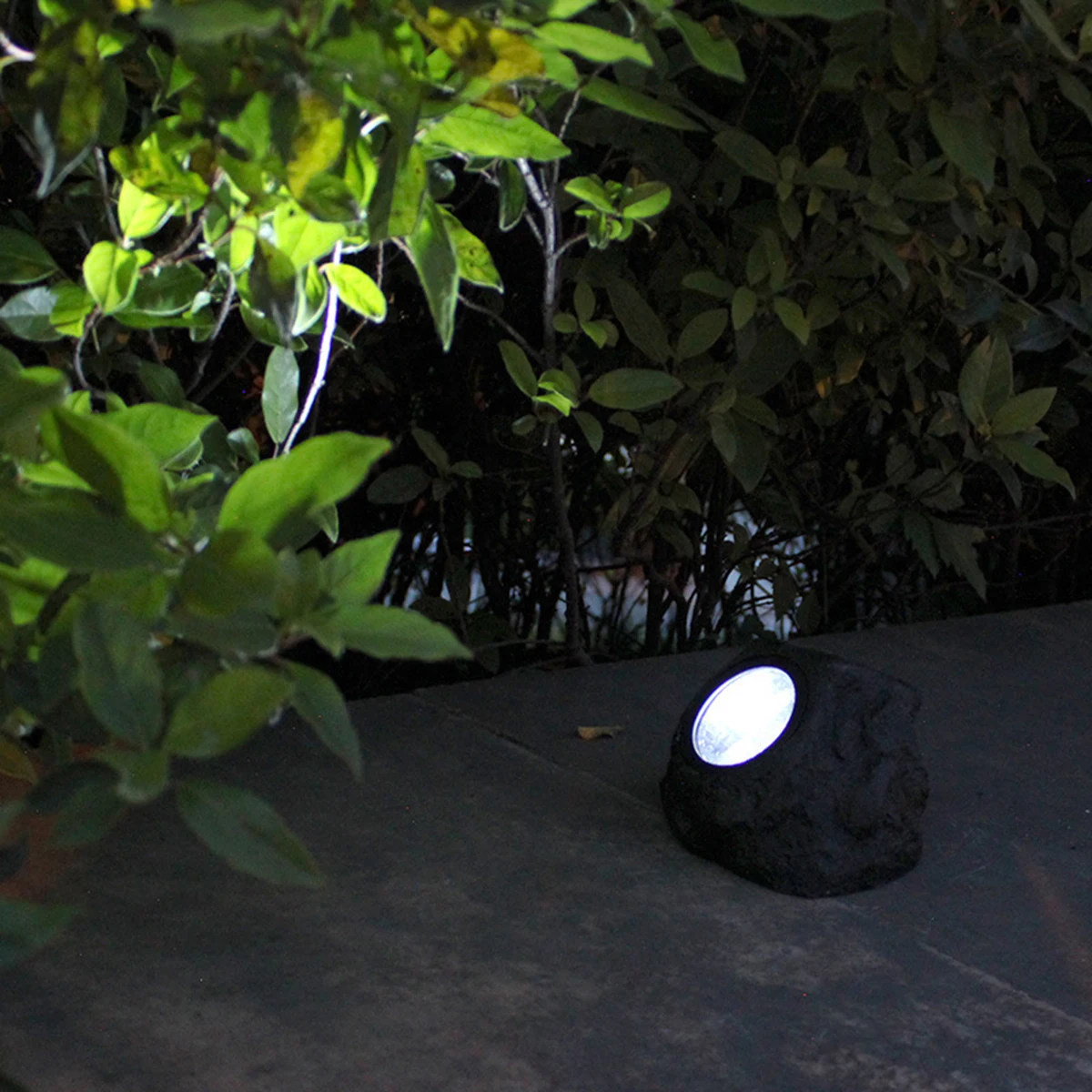 

2Pcs Black Stone Solar Lamp Durable Energy Saving Outdoor Solar Light For Outside Garden L scape Decor Pathway Lighting