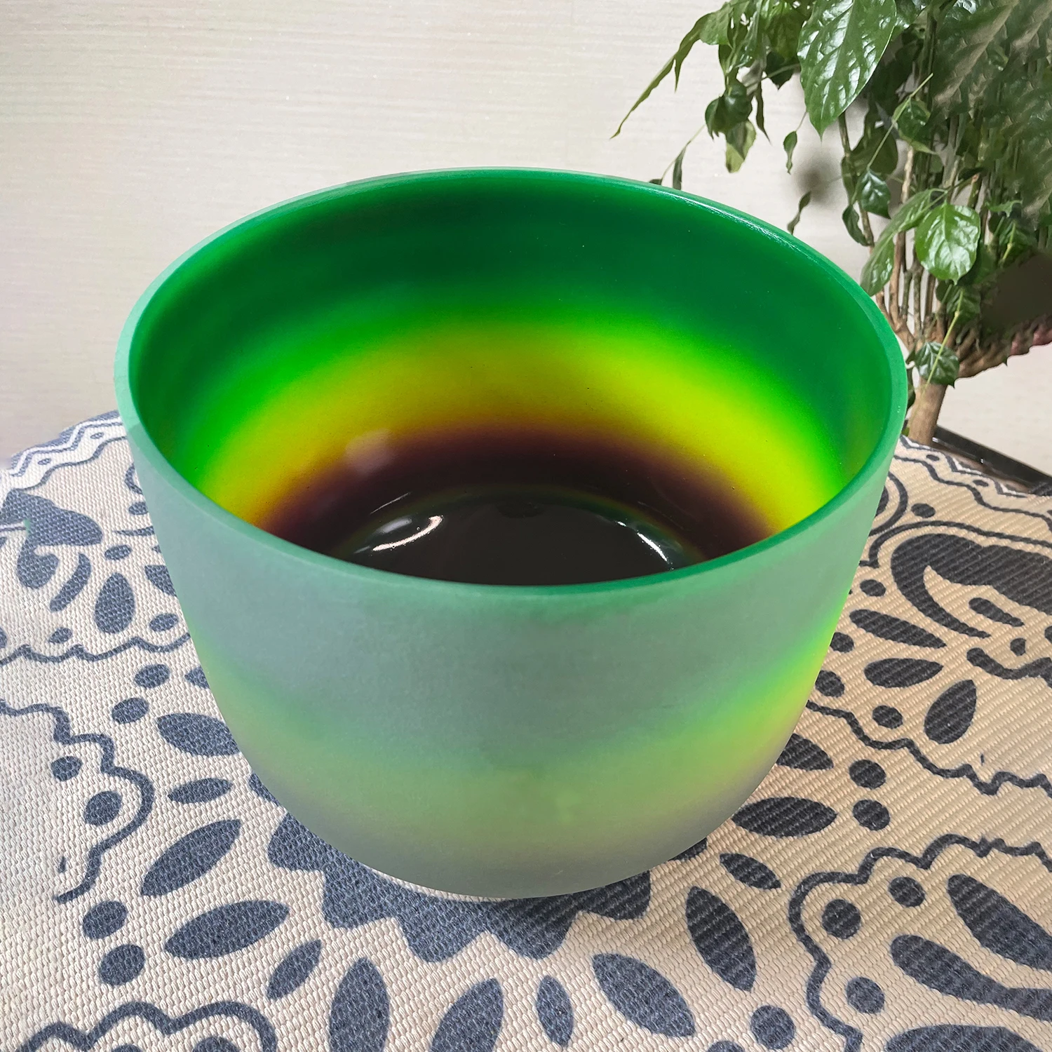 KVKA 9 Inch F Rainbow Heart Chakra Quartz Frosted crystal singing bowl for sound therapy for Yoga Sound bath