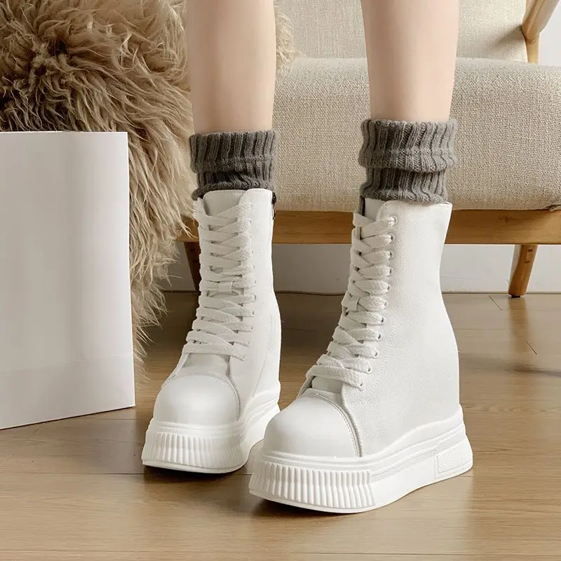 New tube casual shoes for men and women, high quality shoes with thick soles and large yards and round heads.