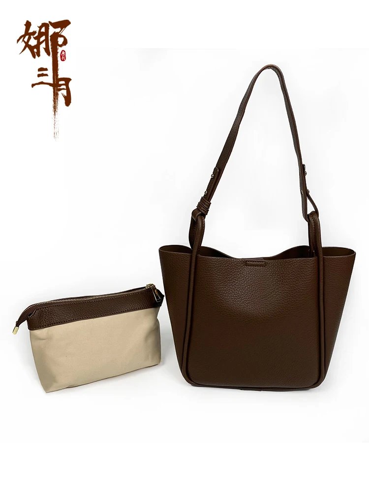 fashionable-soft-leather-shoulder-bag-retro-black-commuter-handbag-simple-accessories-versatile-single-shoulder-handbag