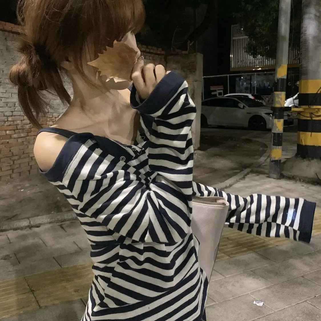 

Женская футболка College Sle Spicy Girl Pure Desire на одно плечо Long Sve, корейский нежный топ для похудения ранней осени