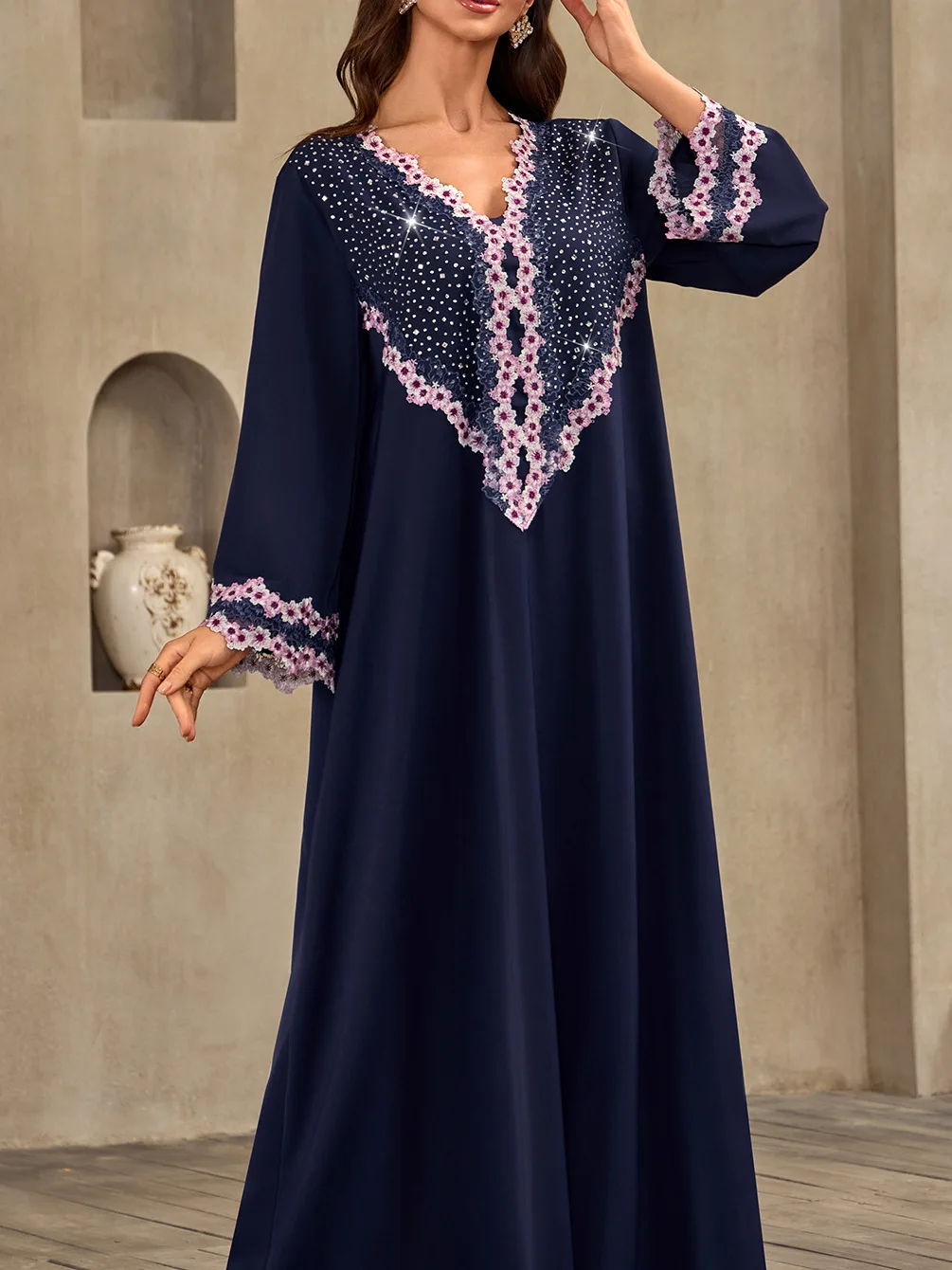

Loose Long Robe Dr V-Ne Embellied with Heat-Sed Rhinestones Ethnic Stage Costume Women's Faion Summer New Arrival