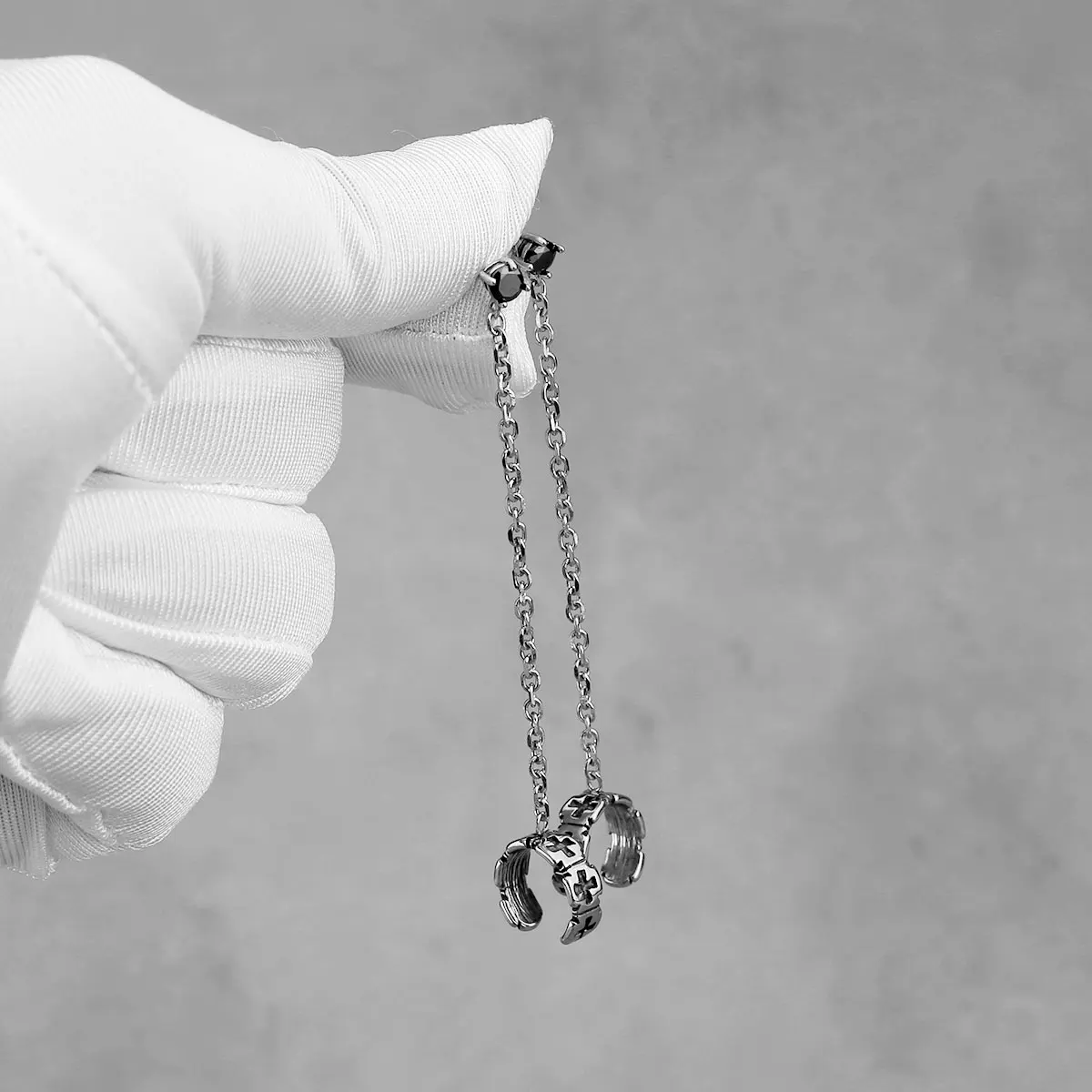 

Men's Open Circle Cross Earrings Fashion Charm Stainless Steel Accessories Hip-hop Punk Rock Boy Jewelry Male Gifts Wholesale