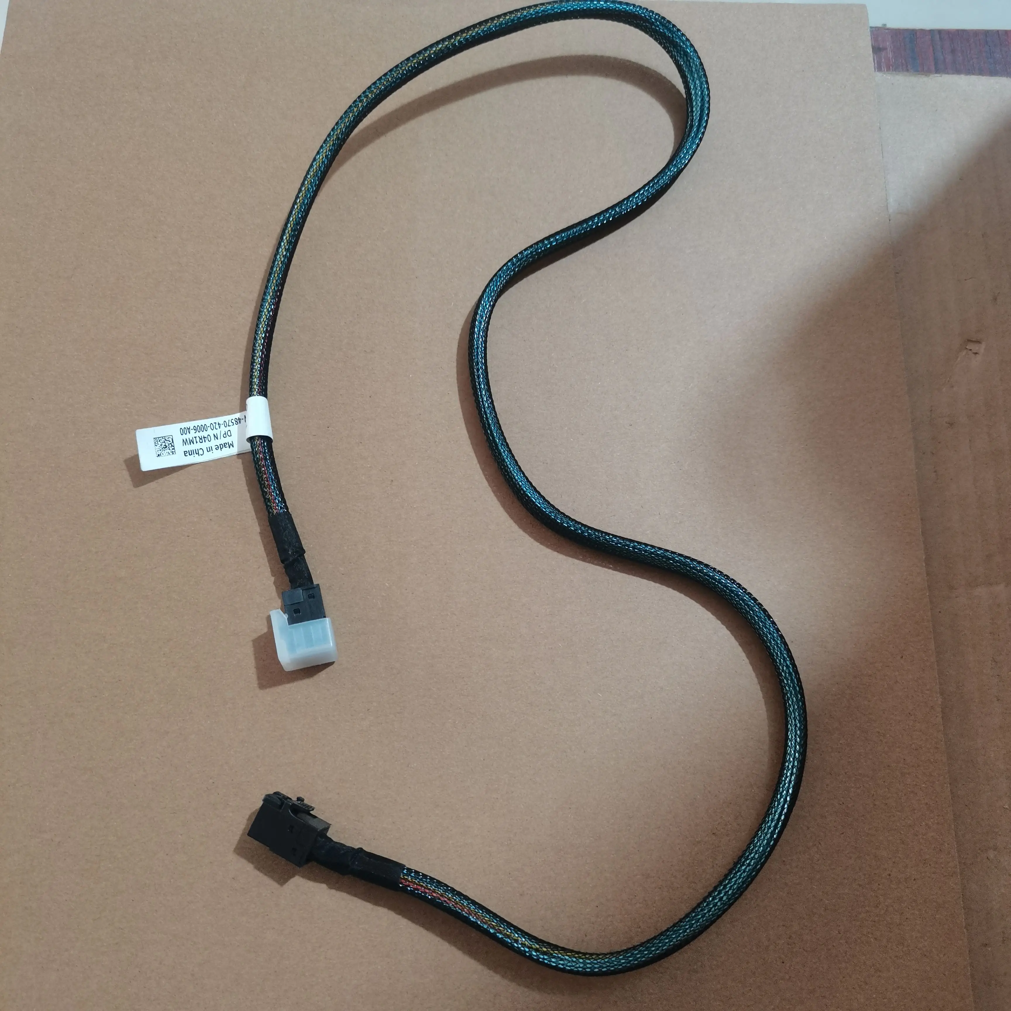 

For Dell R920 930 Server SAS3 left hard disk backplane to array card data cable 4R1MW