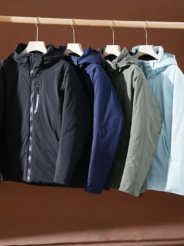 

Новая осенне-зимняя утепленная хлопковая куртка для пар, ветрозащитная, водонепроницаемая, со съемным капюшоном, с термоизоляцией из полиэстера.