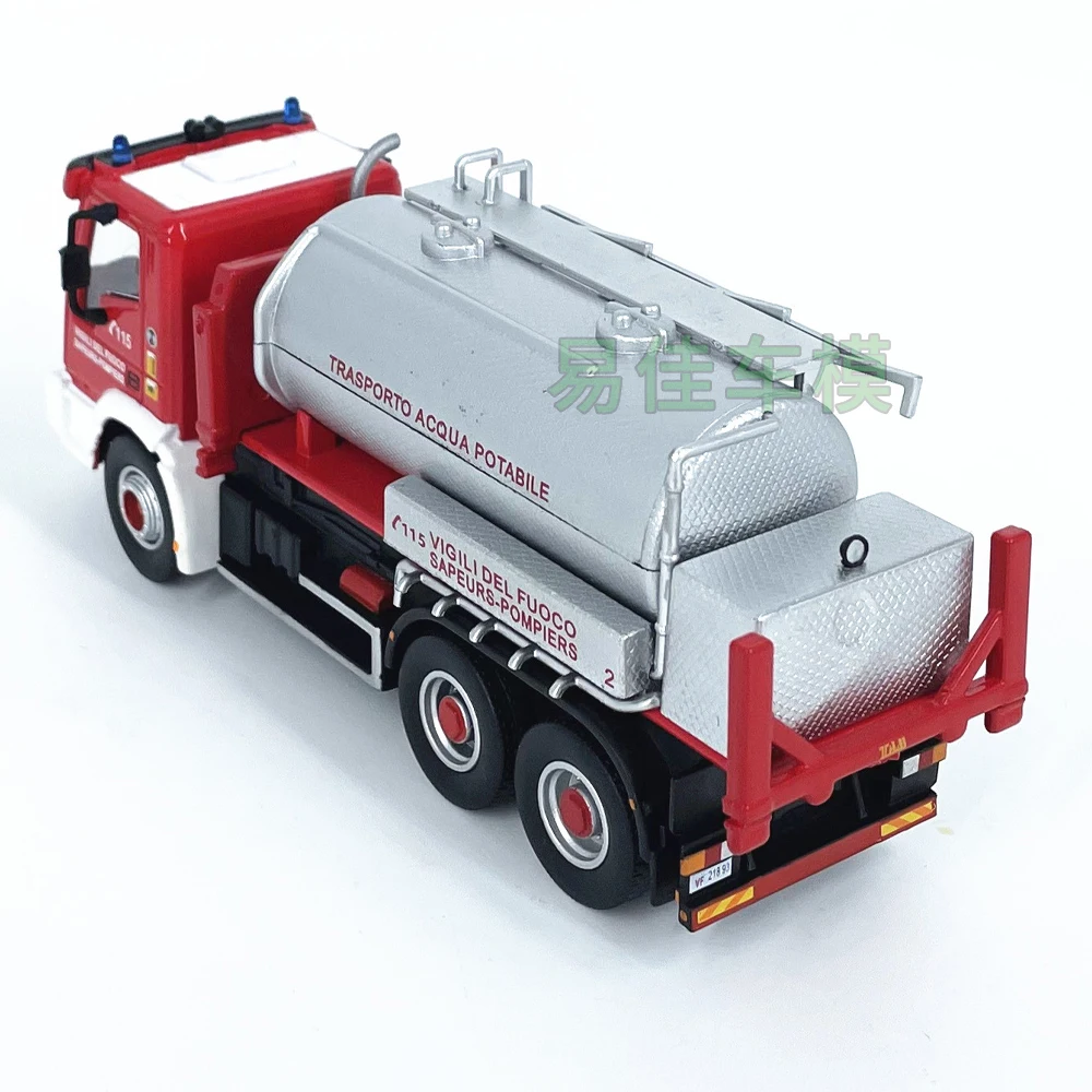 Diecast escala 1:64 italiano 2005 Iveco 380E motor de bomberos coche en miniatura de aleación juguete coleccionable regalo recuerdo adorno de exhibición