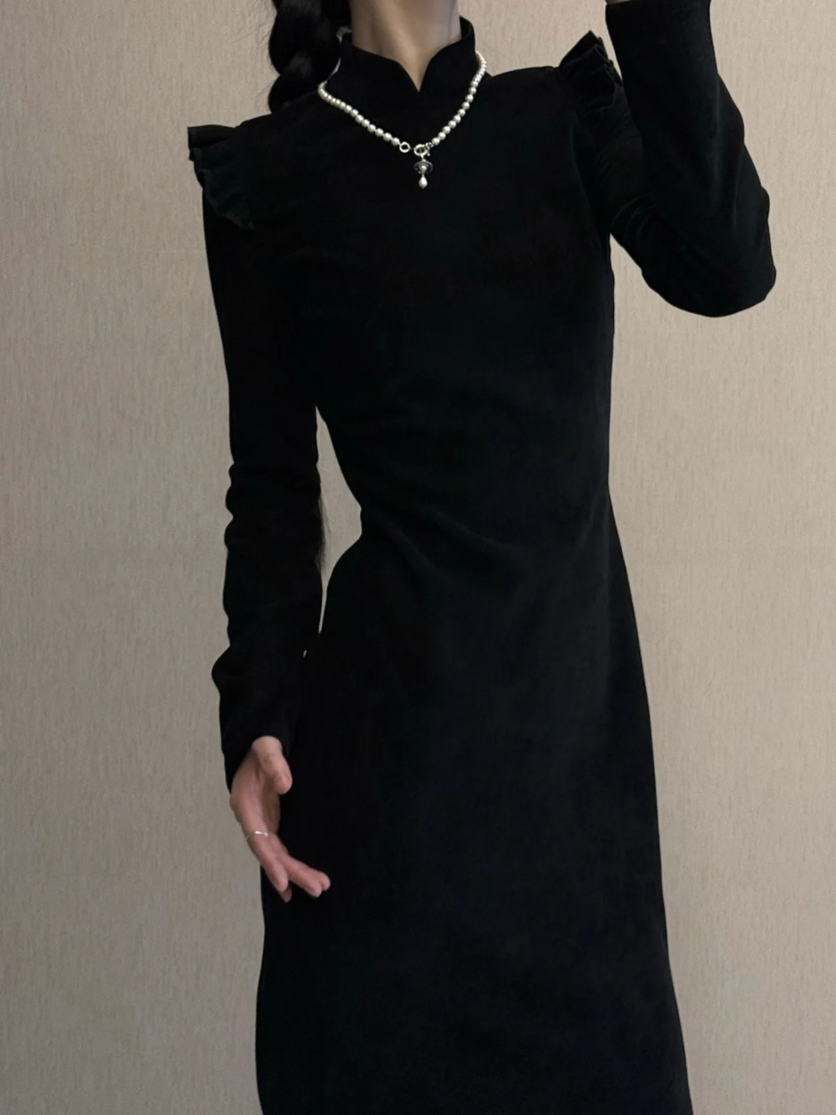 

Xu Zhi Xing Autumn Winter Bla Long Sve Dr New Arrival with Lace Hemline Low Slit Daily Wear Warmth Function