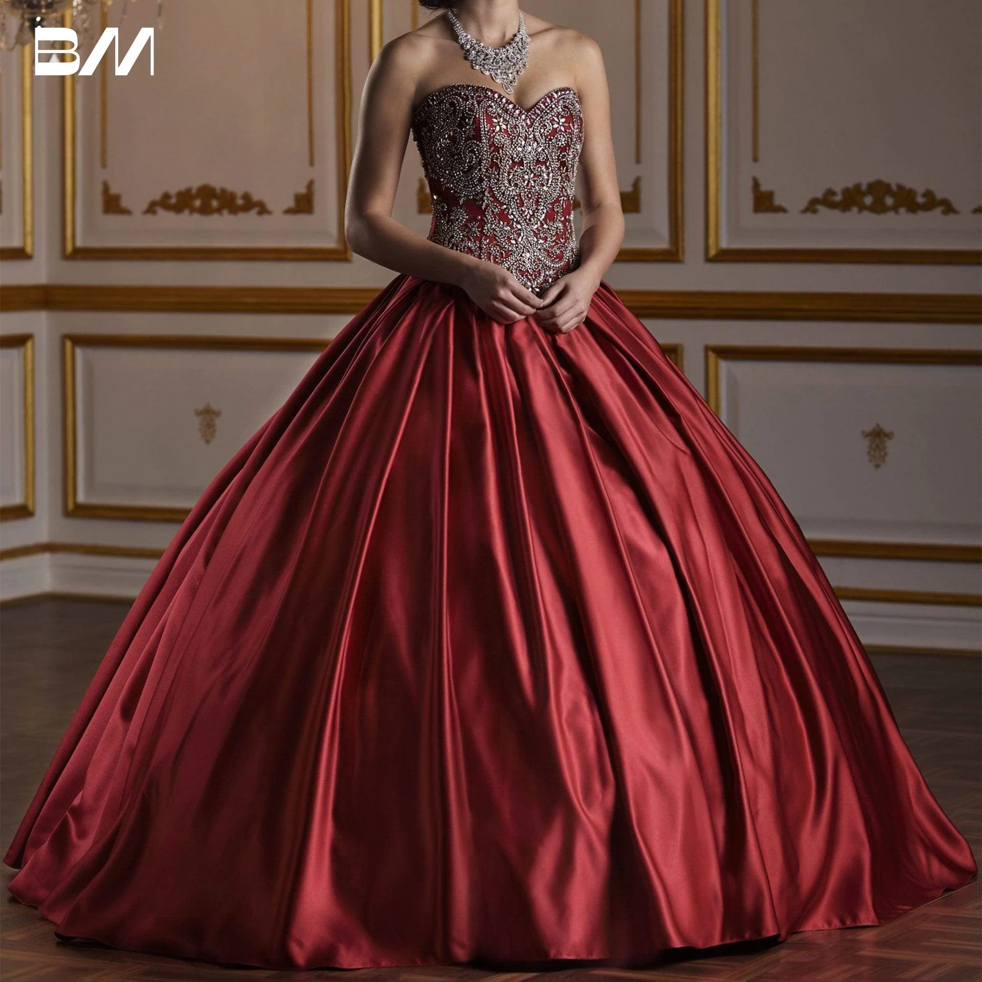 Robe de Quinceanera en satin plissé avec corsage entièrement perlé, corset au dos, robes de Rhchérie, robe de soirée, robe de soirée