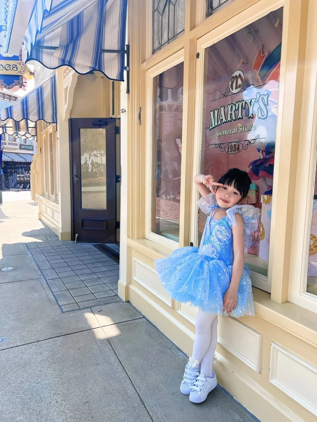 Xijun Glitter Blue Flower Girl Dresses Flutter Sleeves Stars Cute Birthday Party Dresses For Kids Princrss Ball Gowns Customized