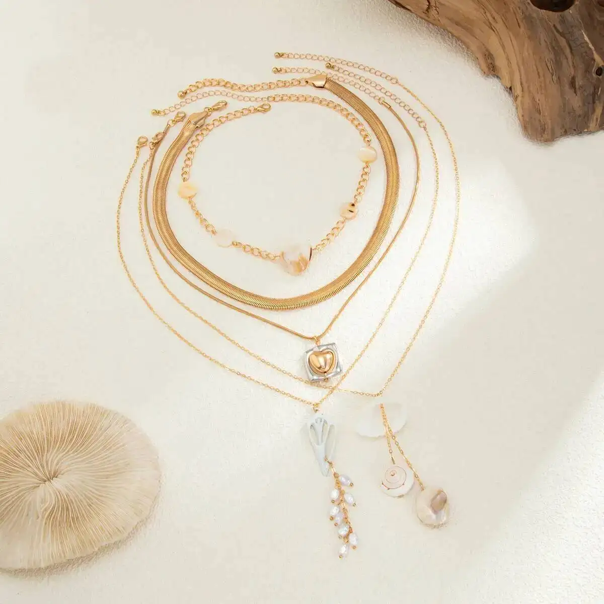 

SHIXIN 5 Pcs/Set Bohemian Conch Scallop Pendant Necklace for Women Multilayer Stacked Snake Chain Choker Summer Beach Jewelry