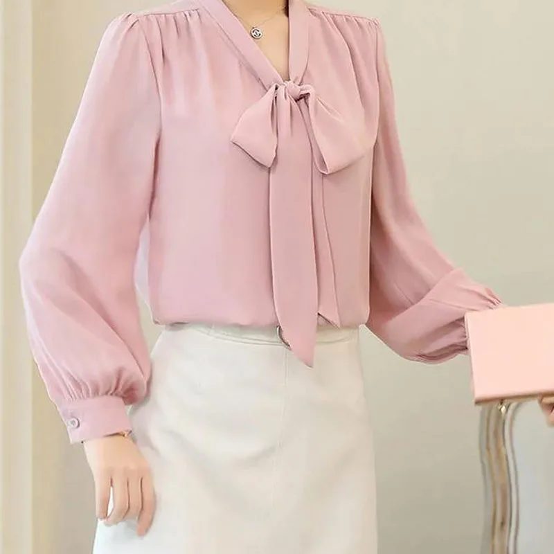 Spring Summer Middle Age Bow Collar Lantern Sleeve Office Lady Shirt Four Colors Single Breasted Chiffon Temperament Plus Size