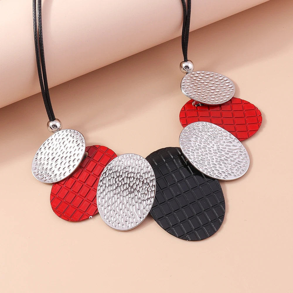 Aihua Runde Große Choker-Halsketten für Frauen, Handgefertigte Statement-Halskette, Vintage Maxi-Halsbänder, Party-Schmuck – Detail 4