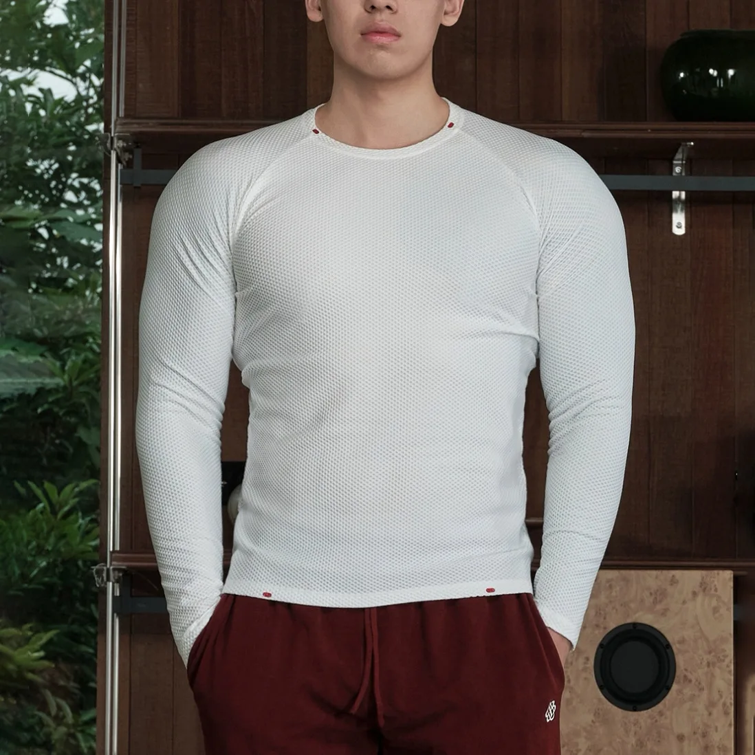 تي شيرت رياضي ضيق شبكي قابل للتمدد للرجال بأكمام طويلة ملابس لياقة بدنية تبدو كبيرة تي شيرت #1