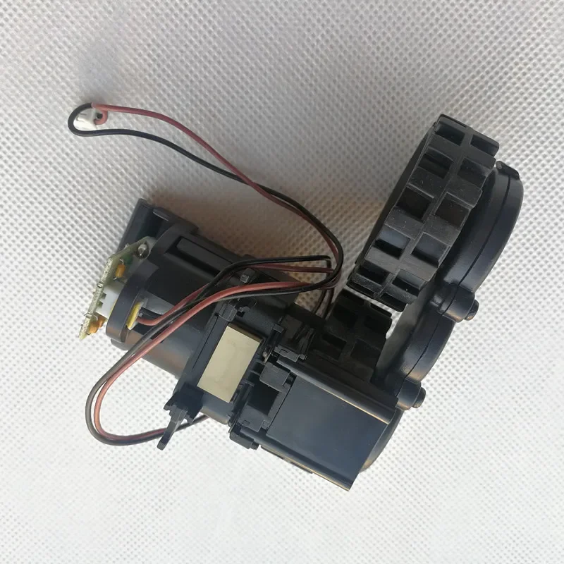 Vacuum Cleaner Right or Left Wheel Motor for Philips FC8778 FC8772 FC8776 FC8774 FC8972 Vacuum Cleaner Parts WHEEL ASSEMBLY