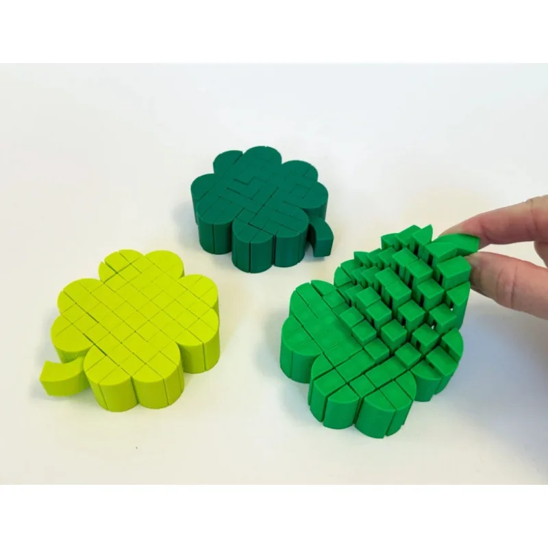 New Pixel 4 Leaf Clover Stress Relief Toy 3D Printed Mini Decor
