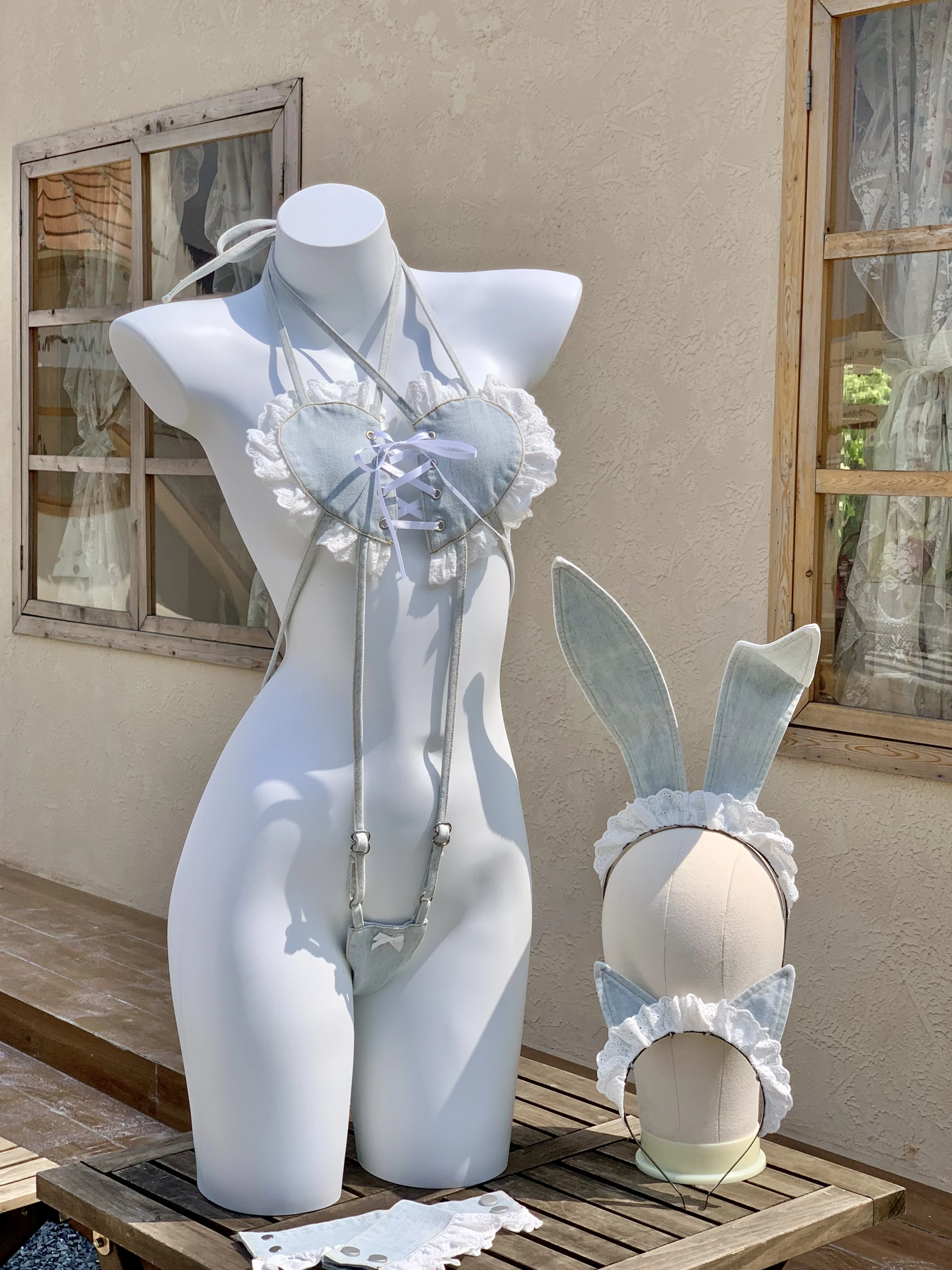 

Sexy Bikini Denim Jumpsuits Bunny Girl Cosplay costume Summer Heart Lace up Halter Camis+ Mini Pant Cat Girl Cos