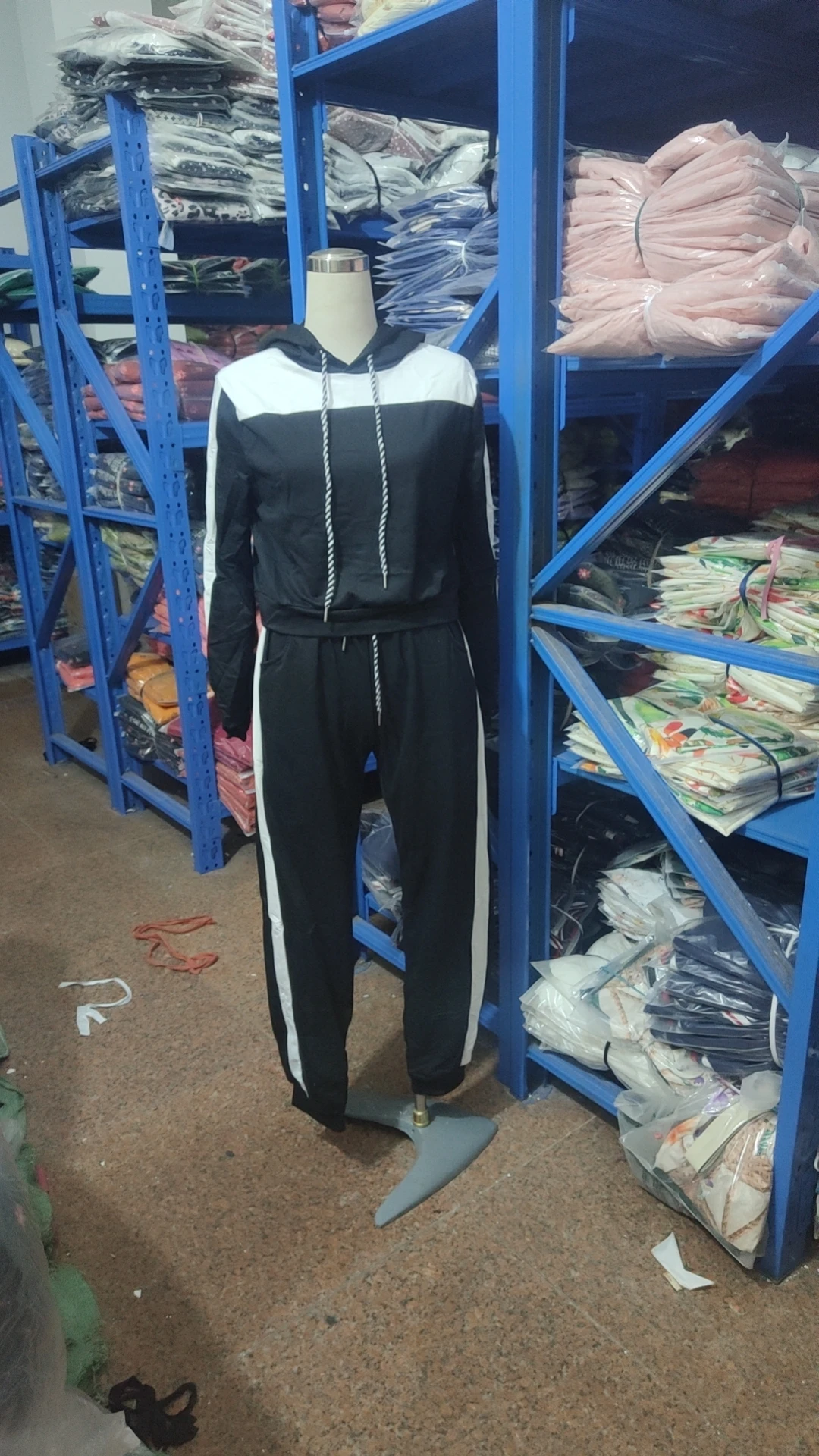 Set Woman 2 Pieces Pants and Top Autumn Outfit Women\'s Pantsuit Casual New Pullover and Tight Cropped Pants Leisure Sports Suit