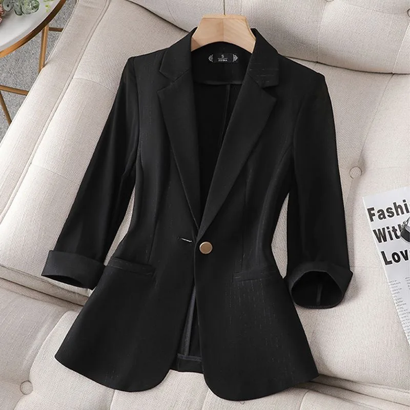 سترة شيفون بيضاء أنيقة كورية للسيدات صيفية 3/4 كم سترة خفيفة الوزن 2025 مقاس كبير بدلة مكتب أنيقة صغيرة معطف جديد