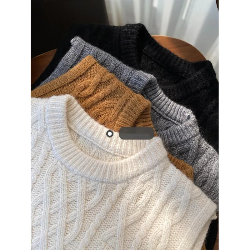 

Spring Twists Sleeveless Sweater Vest For Women Korean Loose Round Neck Short Knitted Tops