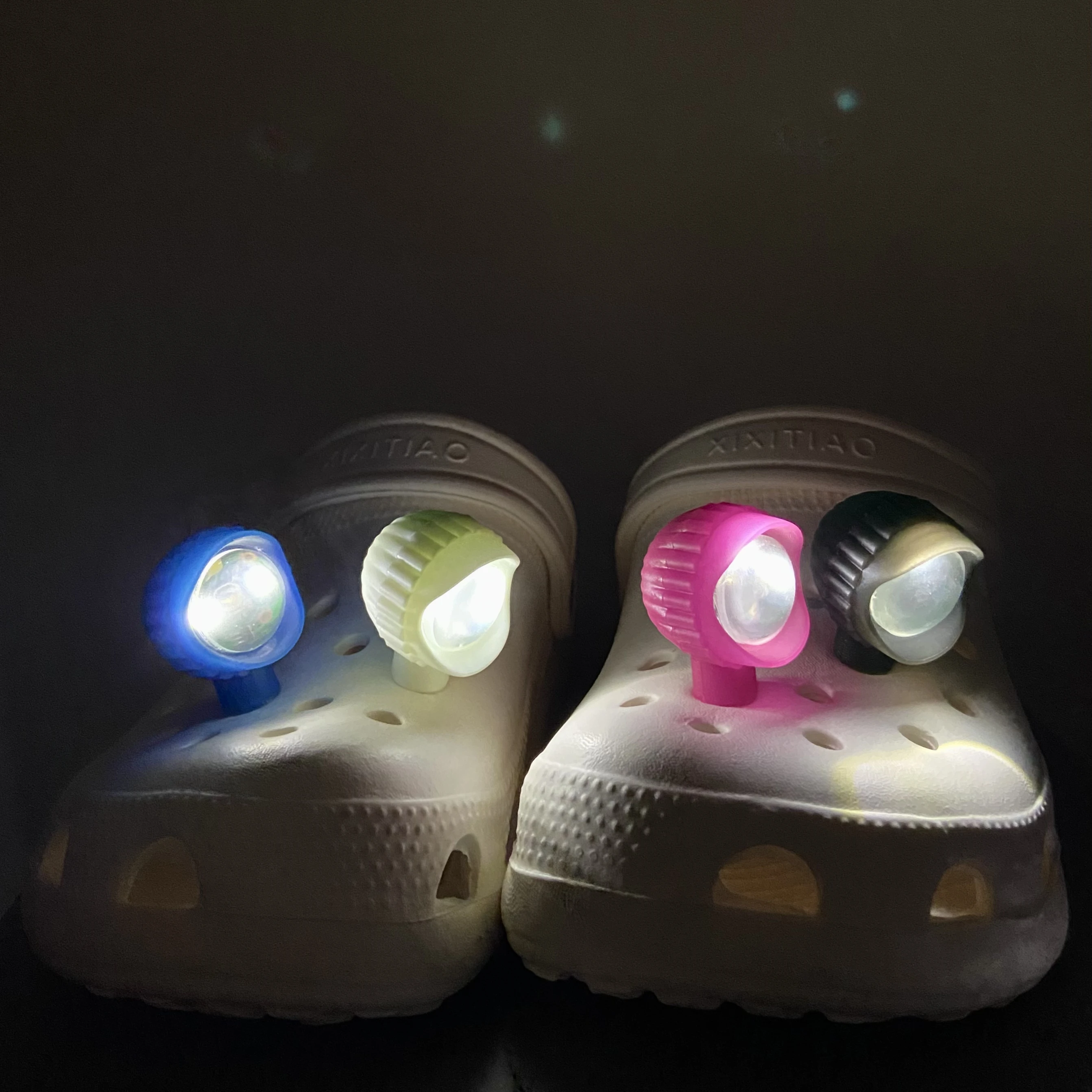 1pc fluorescent shoe light - LED headlights for outdoor activities, crocodile shoes, shoe accessories for walking dogs