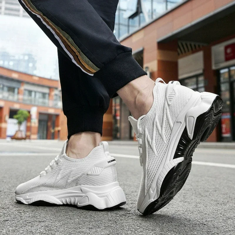 Herrenschuhe, 10 cm höhenverstellbare Sneaker, atmungsaktive Freizeitschuhe für den Außenbereich, Schnürschuhe, Herren-Laufschuhe, Mesh-Material, weiche Sohle, Schuhe mit erhöhter Sohle. – Detail 3