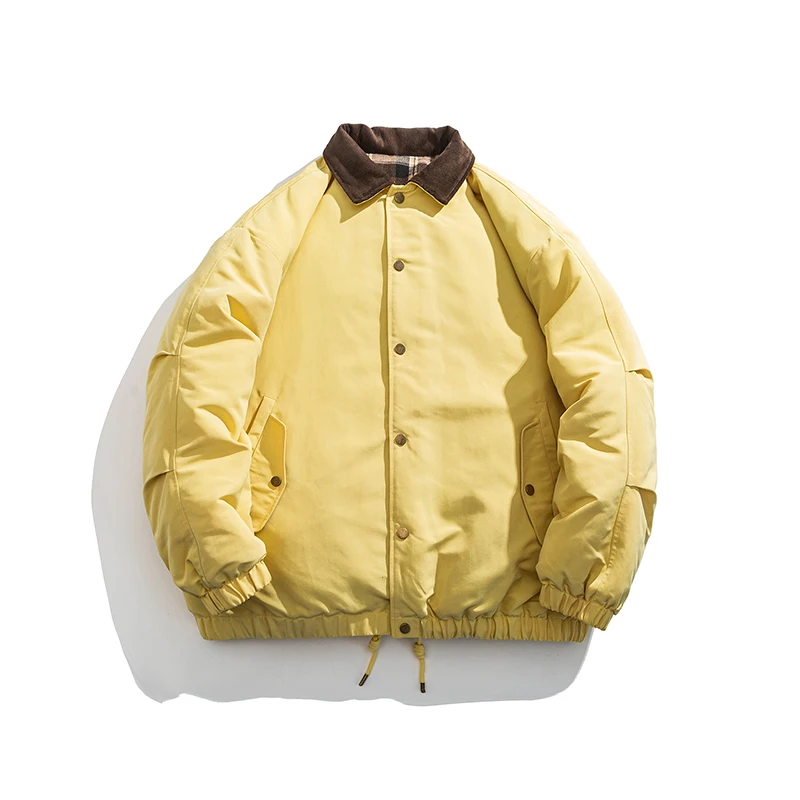 Esta chaqueta acolchada de algodón con solapa retro es gruesa para el invierno, muy cálida, sencilla y versátil. Es una pareja clásica.