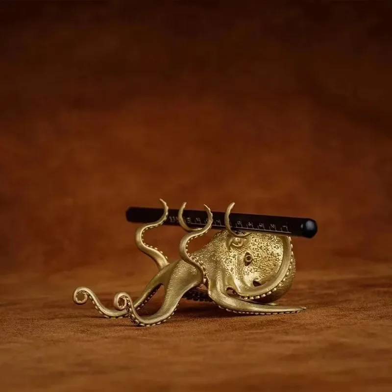 Creative Brass Octopus Stand For Computer Phone Pen Holder Funny Small Animal Shape Ornaments Gift Home Office Decoration