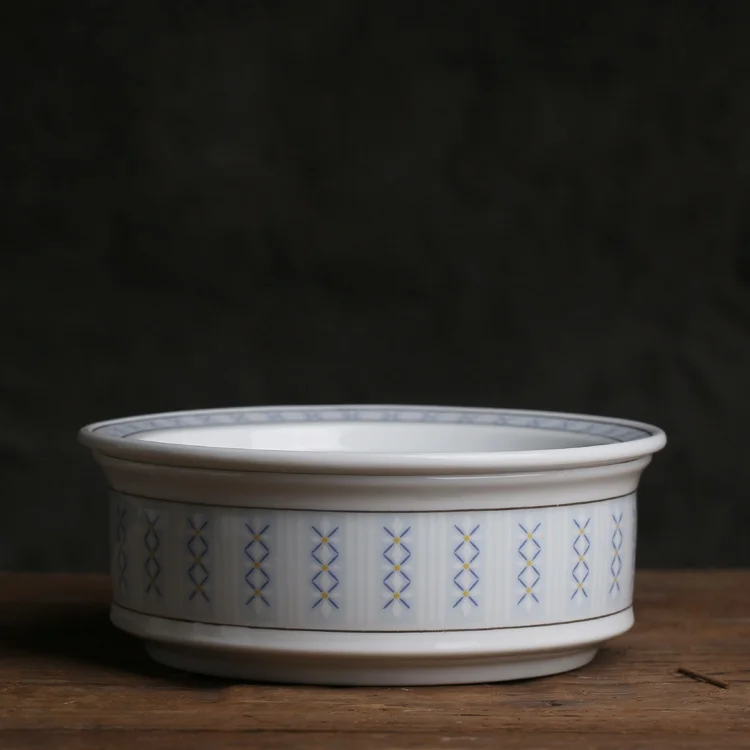 

Portable Small Size Chinese Ceramics Tea Tray with Water Collecting Function Underglaze Painting High Temperature Resistant S...