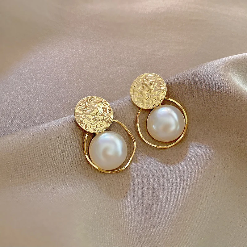 Irregular Round Large Pearl Hollowed Geometric Metal Earrings For Women Party Gift Fashion Jewelry Accessories