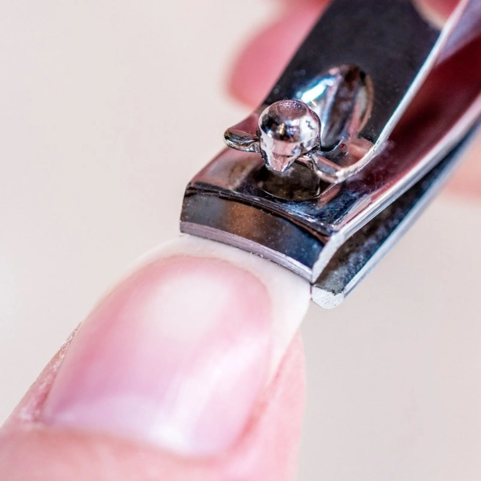 

20Pcs Nail Clipper Ergonomic Handle Pointed Cutter Edge Metal Nippers Multifunctional Manicure Set Travel Gift